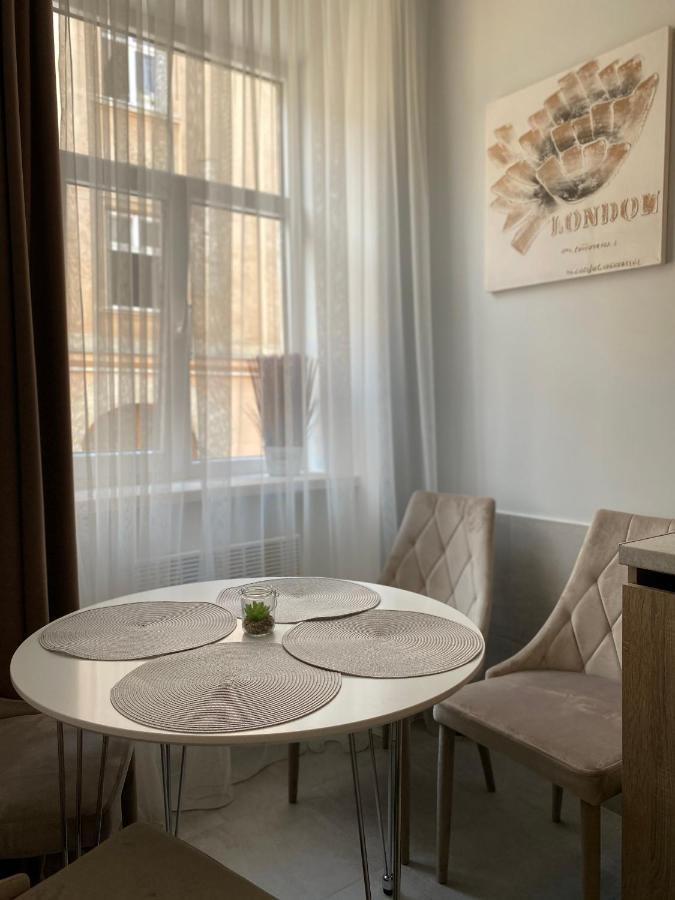 Homelike Apartment Lviv Eksteriør billede