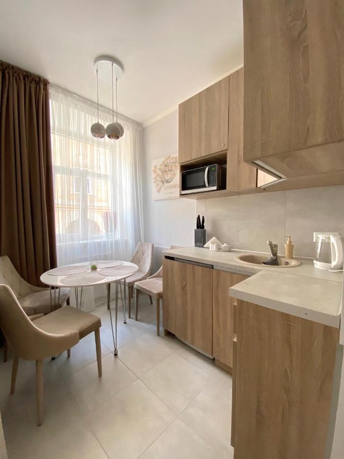 Homelike Apartment Lviv Eksteriør billede