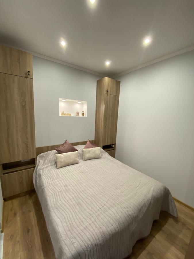 Homelike Apartment Lviv Eksteriør billede